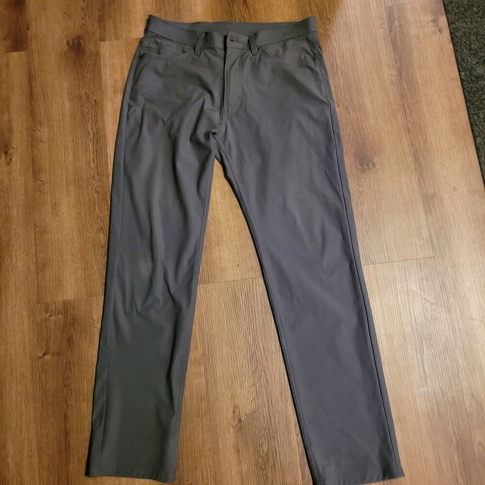 Levi's engineered for movement pants gray 511 34 x 34  nwot
